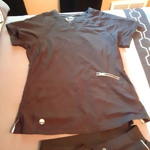 Scrub outfit, black. Medium